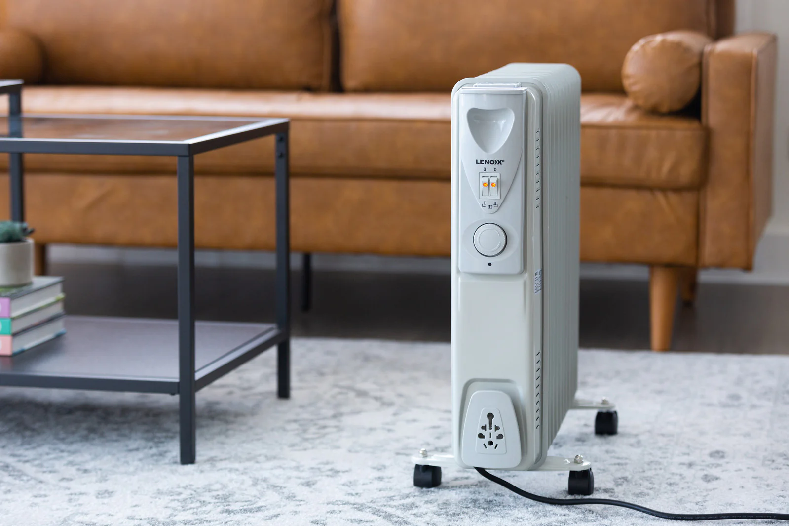 11-Fin Oil Column Heater 2400W w/ 3 Heat Settings & Wheels - Nurns