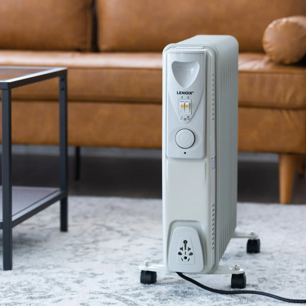 11-Fin Oil Column Heater 2400W w/ 3 Heat Settings & Wheels - Nurns