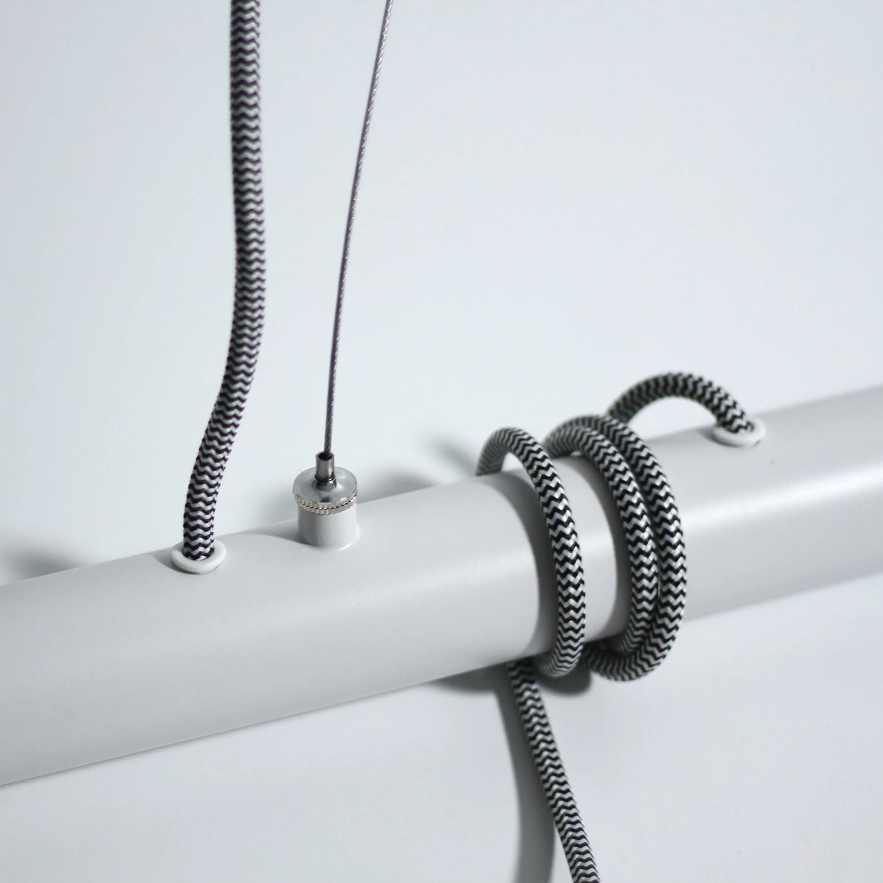 4 Lights Pendant Light - White - Nurns