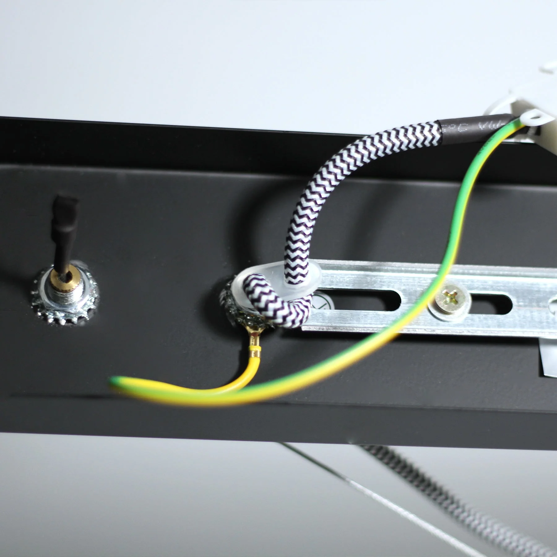 4 Lights Pendant Light - Black - Nurns