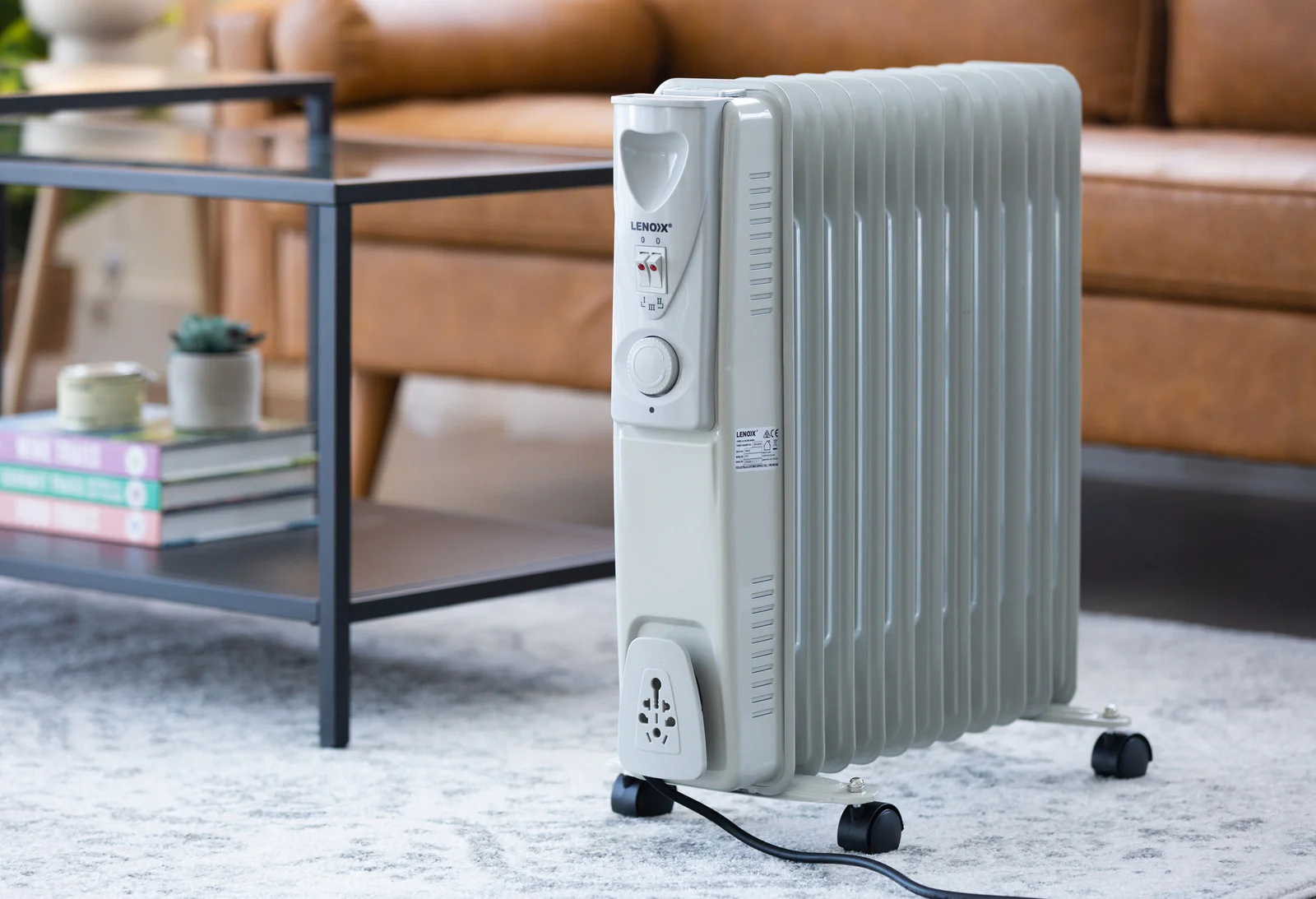 11-Fin Oil Column Heater 2400W w/ 3 Heat Settings & Wheels - Nurns