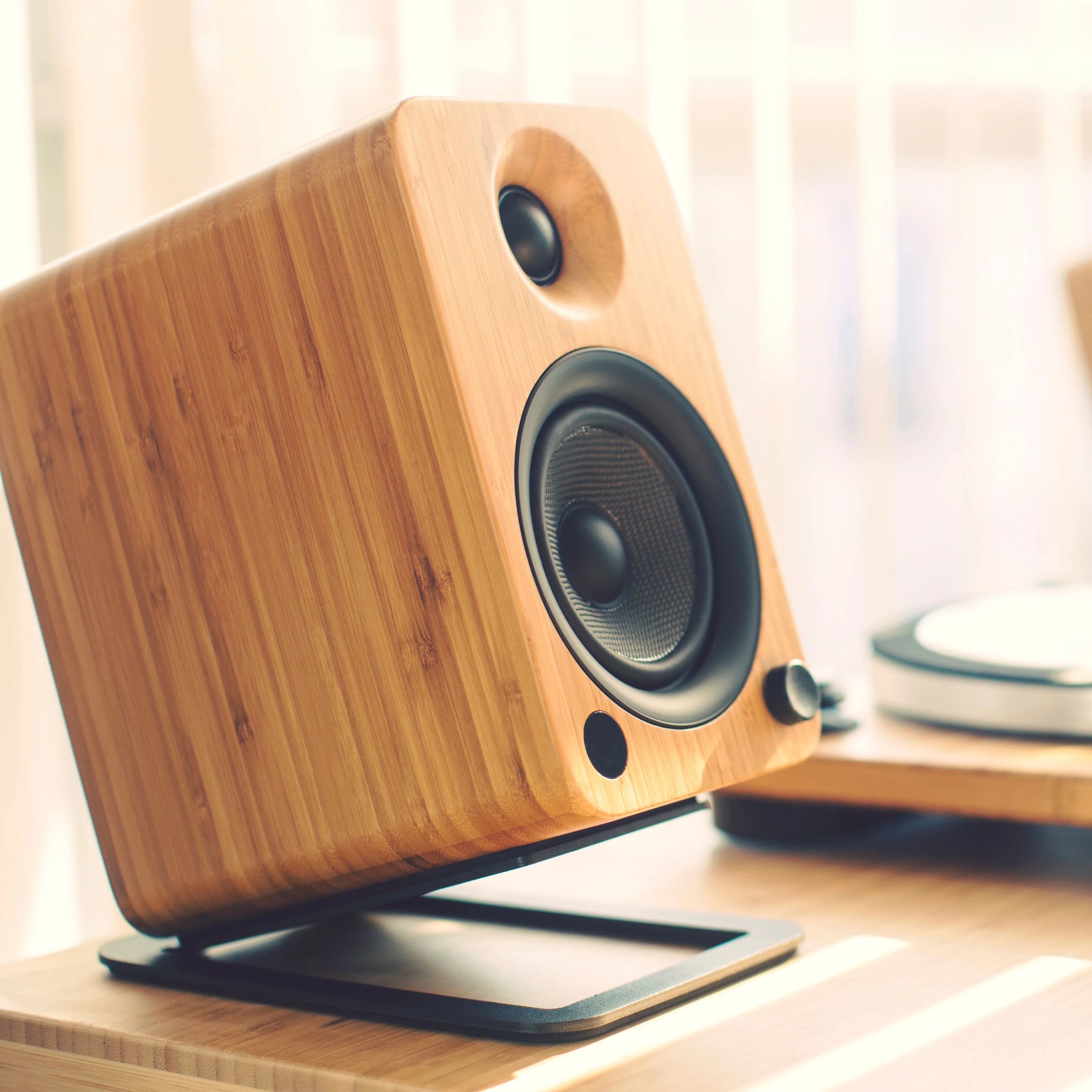 YU4 140W Powered Bookshelf Speakers With Bluetooth® And Phono Preamp - Bamboo - Nurns