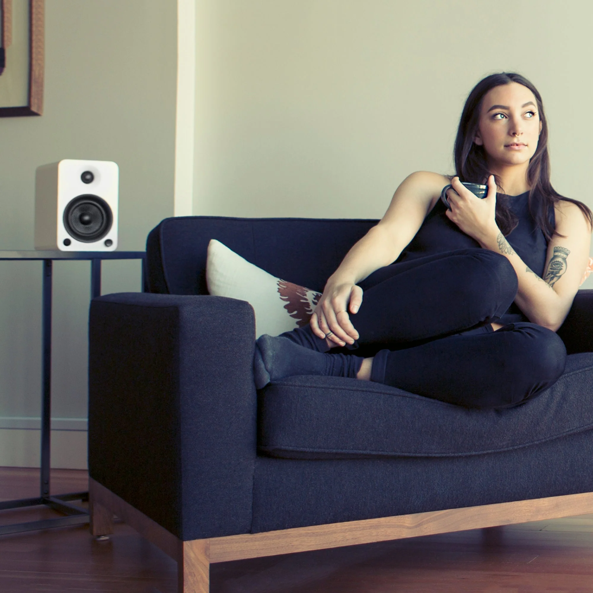 YU6 200W Powered Bookshelf Speakers with Bluetooth and Phono Preamp - Matte White - Nurns