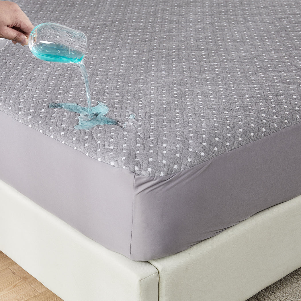 King DreamZ Mattress Protector Topper Bamboo - Nurns