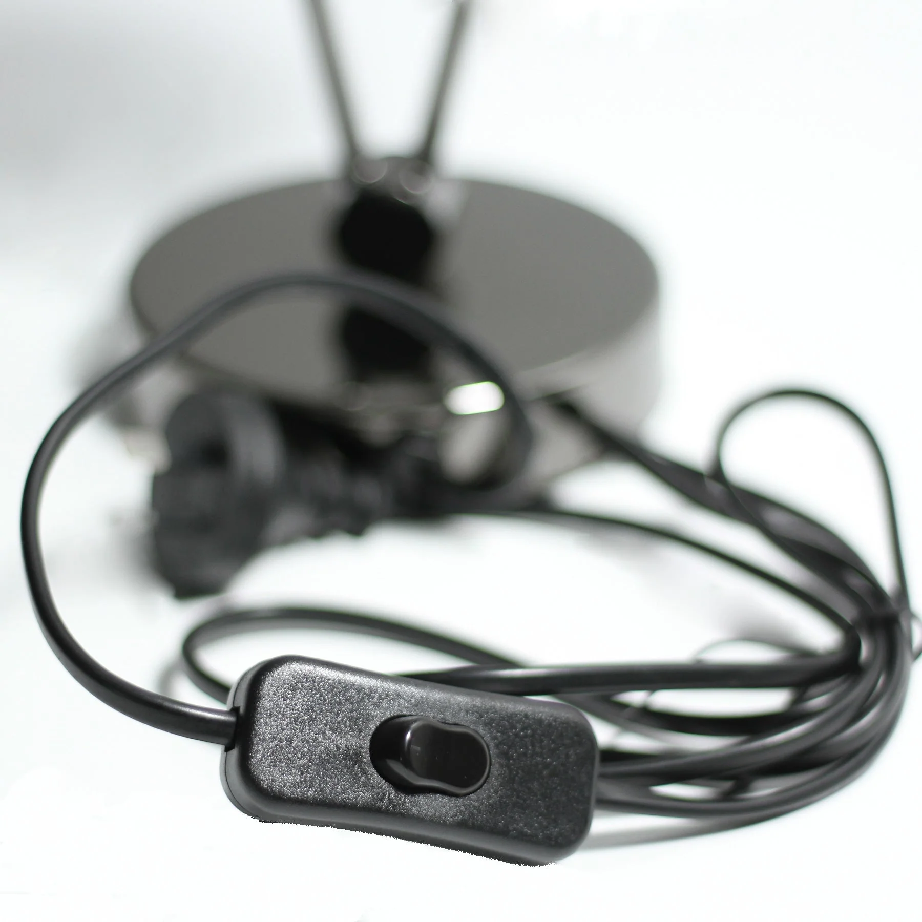 Polished Chrome Table Lamp - Black - Nurns