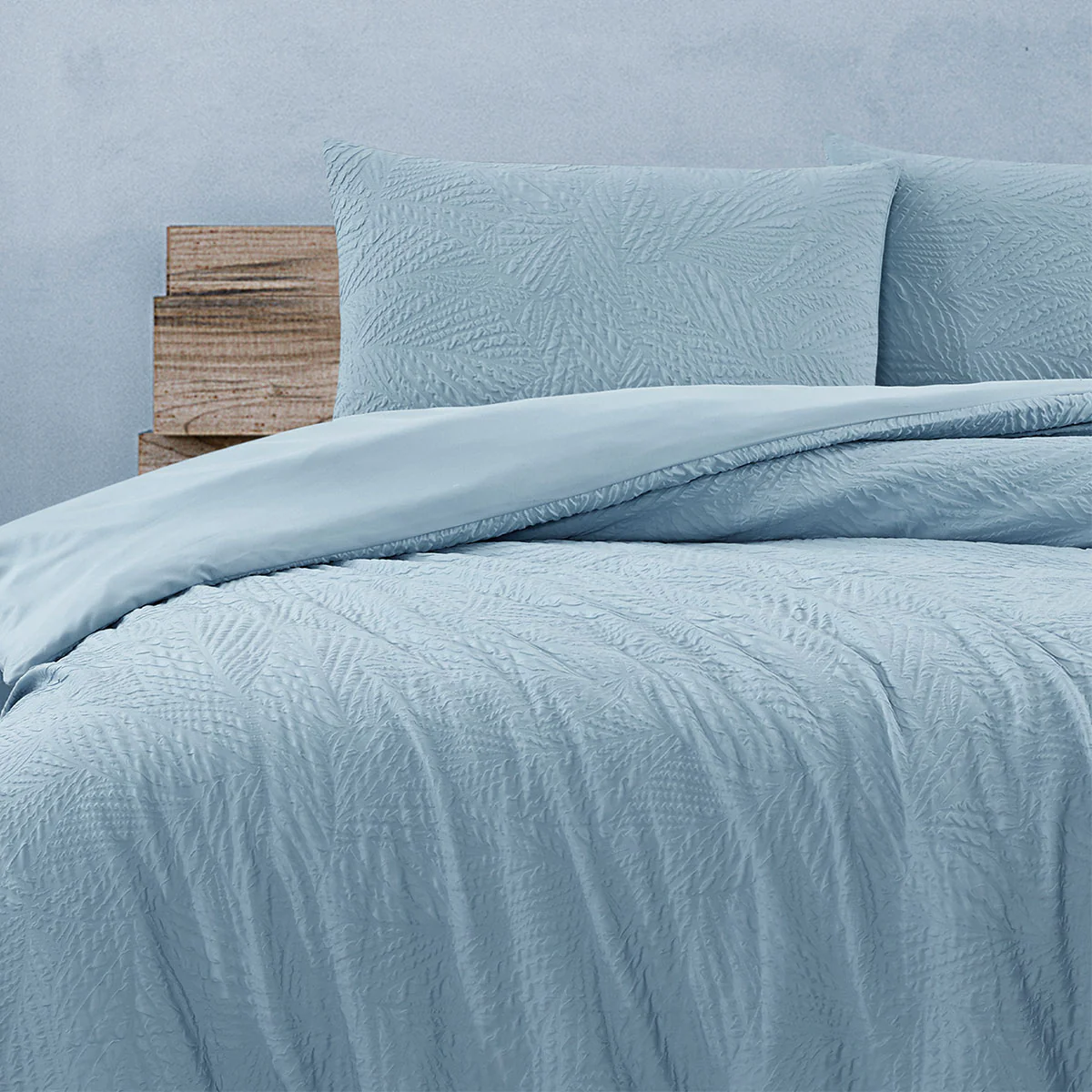 KING Embossed Quilt Cover Set - Pale Blue - Nurns