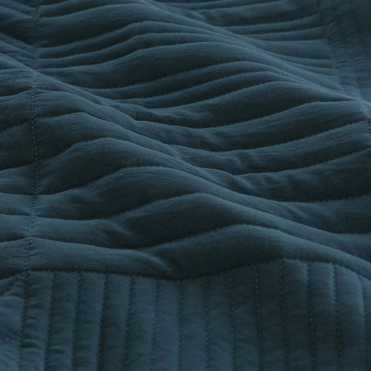 QUEEN 3-Piece Quilted Coverlet Set - Navy - Nurns