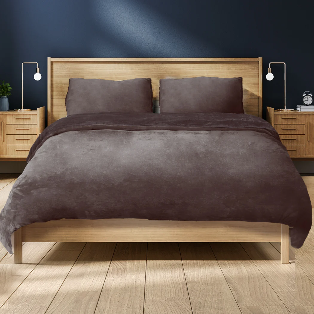 SUPER KING 3-Piece Flannel Quilt Cover with Pillowcases - Brown - Nurns