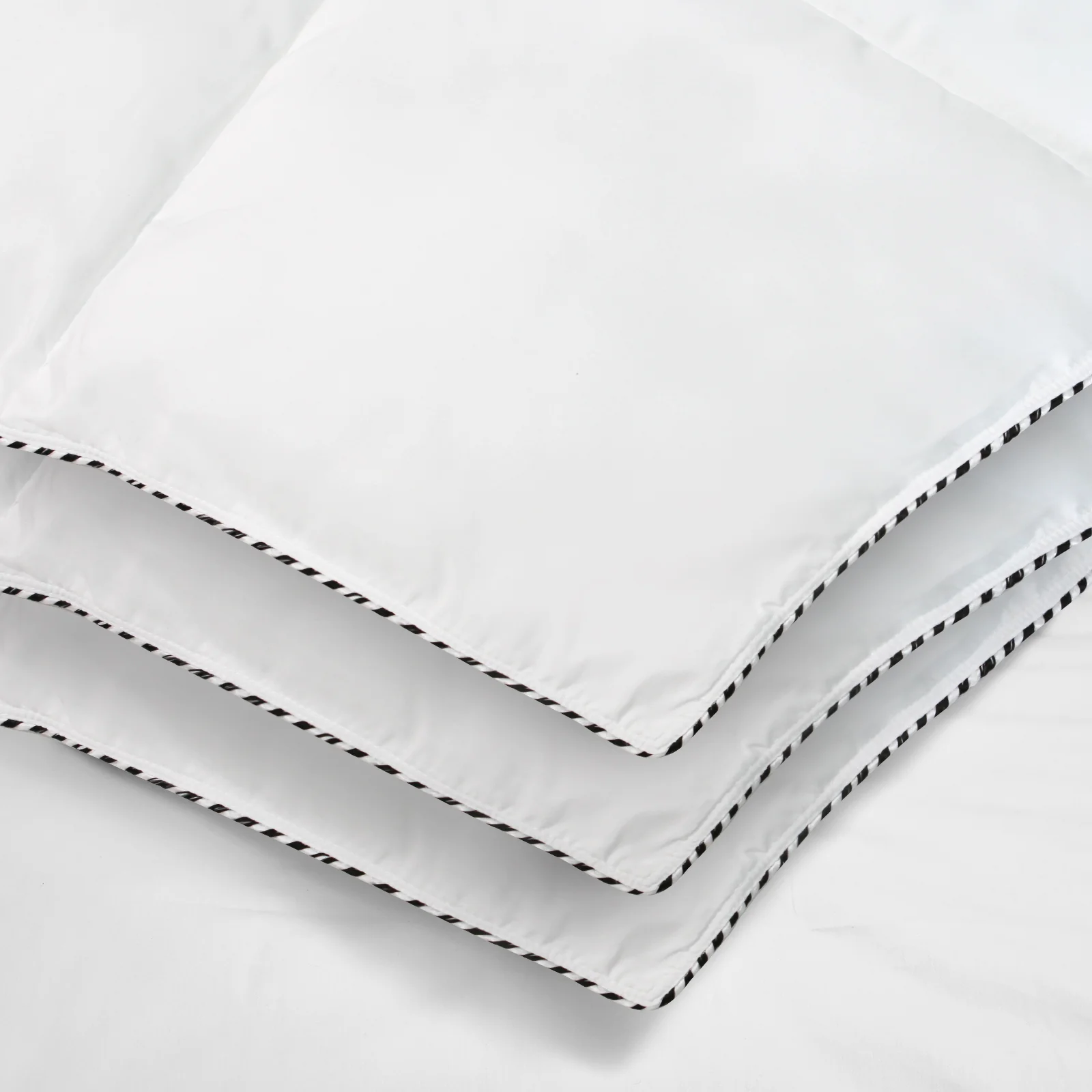 Single Royal Comfort Bamboo Blend Quilt 250GSM Luxury Duvet 100% Cotton Cover - White - Nurns