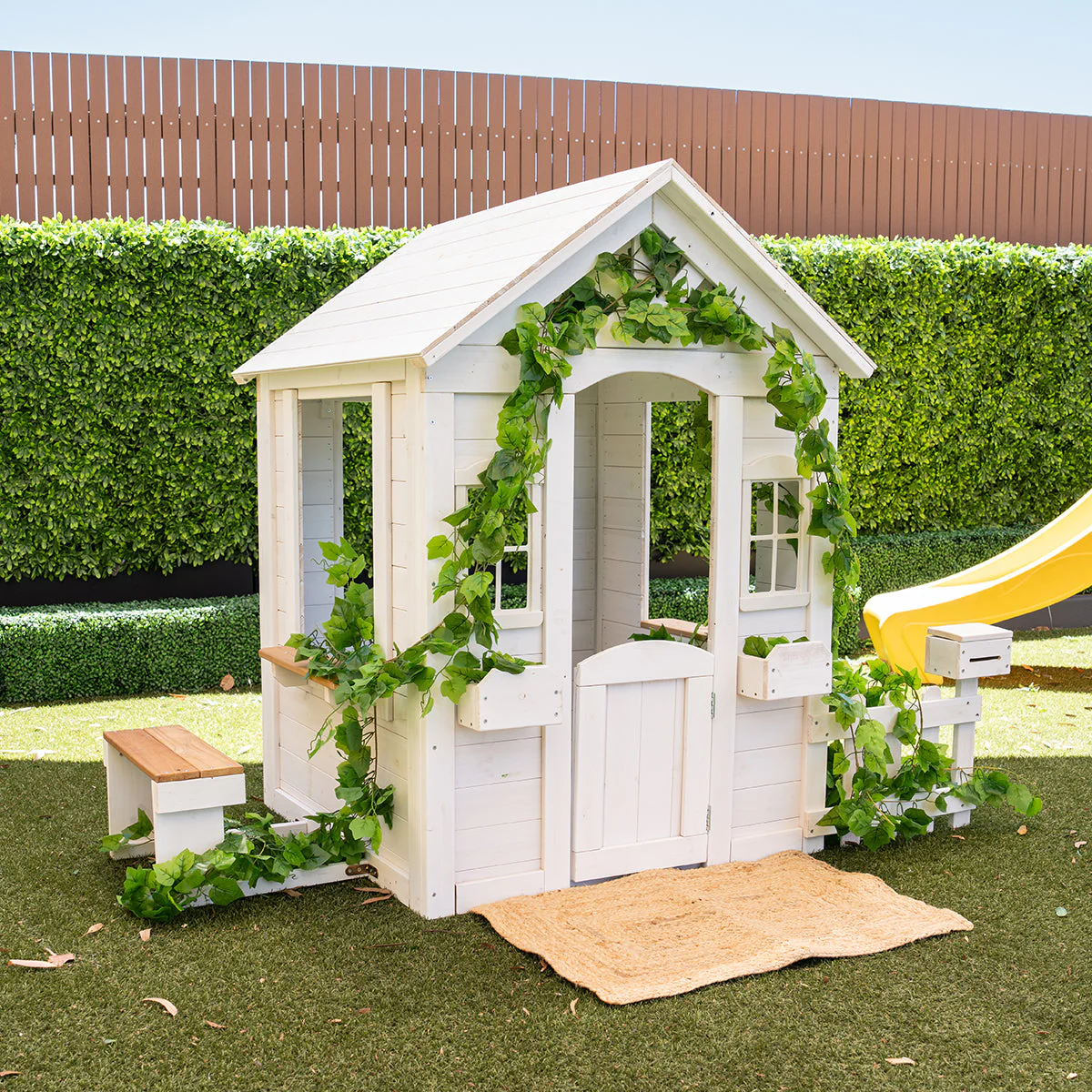 Kids Teddy V2 Cubby House White - Nurns